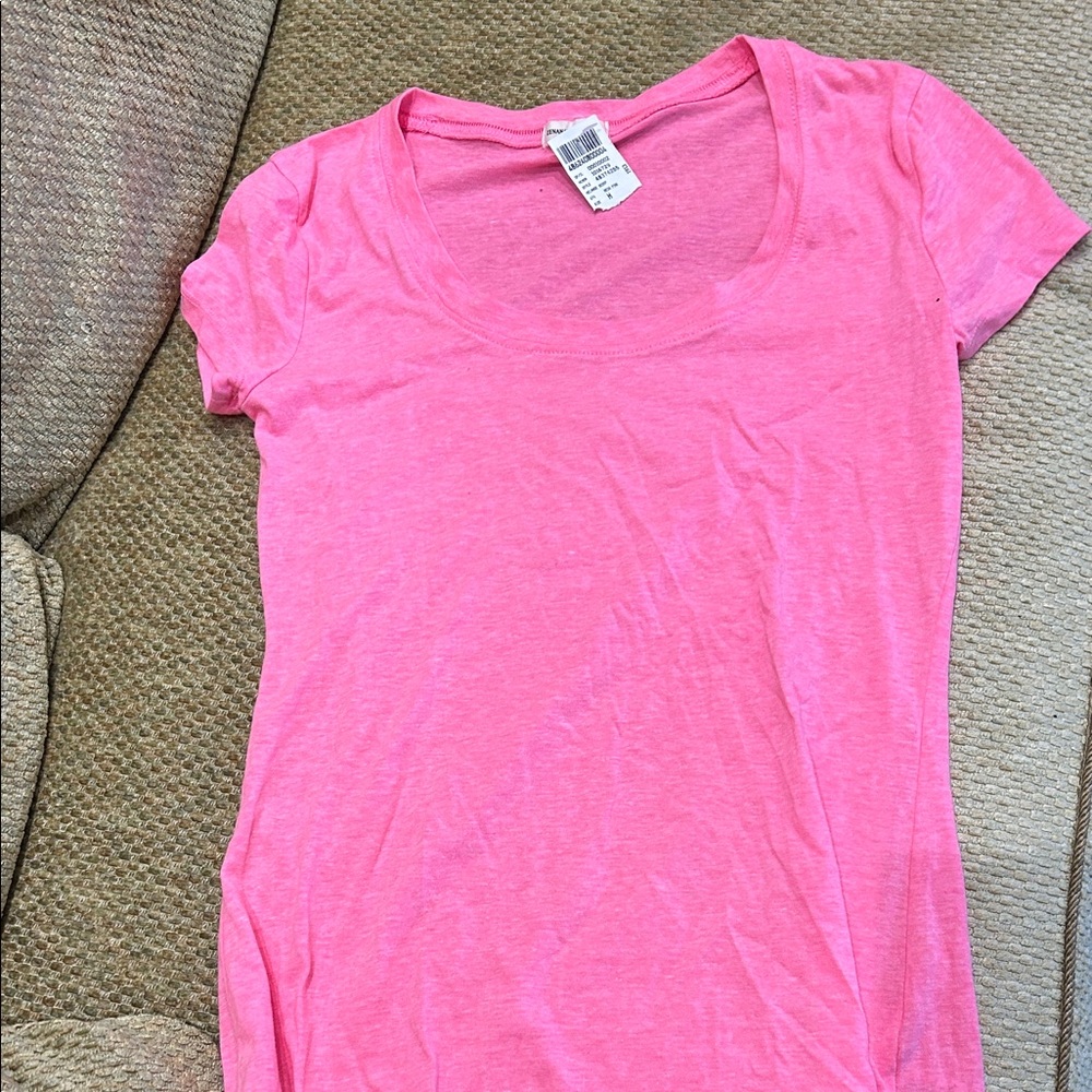 Zenana Outfitters Bright Pink Short Sleeve Tee